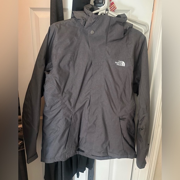 The North Face Jacket Style #A29A - Picture 3 of 6